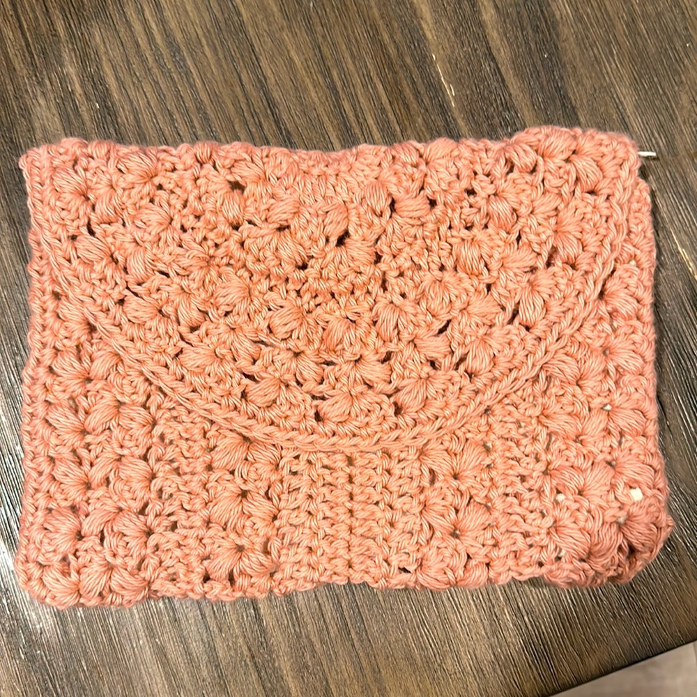 9x8 crochet clutch bag … light baby pink color .. never used .